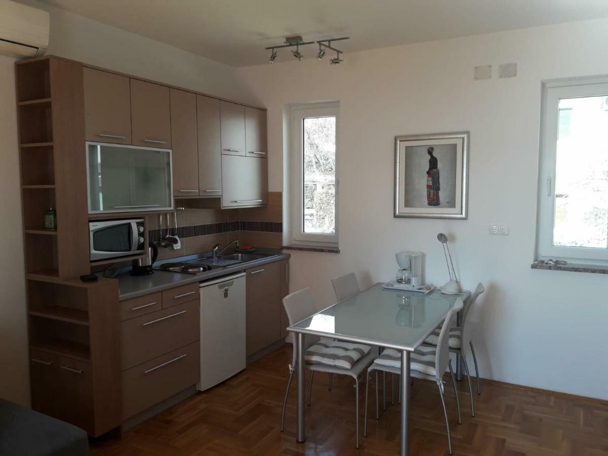 Studio Apartment Jasna Novi Vinodolski Zewnętrze zdjęcie